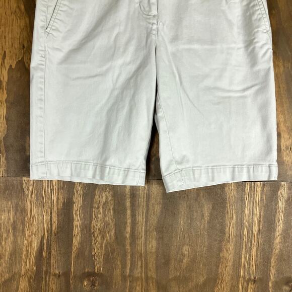 Tommy Bahama Womens Shorts Beige Midi Chino Island Life Stretch 4 - Picture 3 of 11
